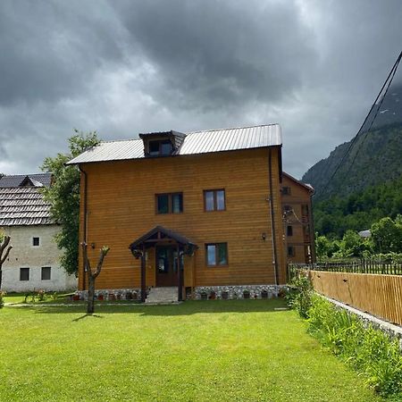 Guesthouse Mehmeti ヴァルボナ エクステリア 写真