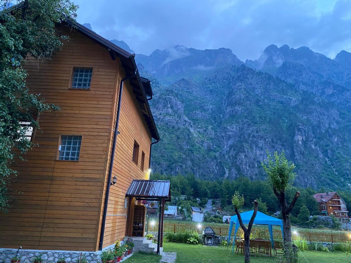 Guesthouse Mehmeti ヴァルボナ エクステリア 写真