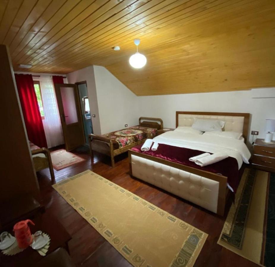 Guesthouse Mehmeti ヴァルボナ エクステリア 写真