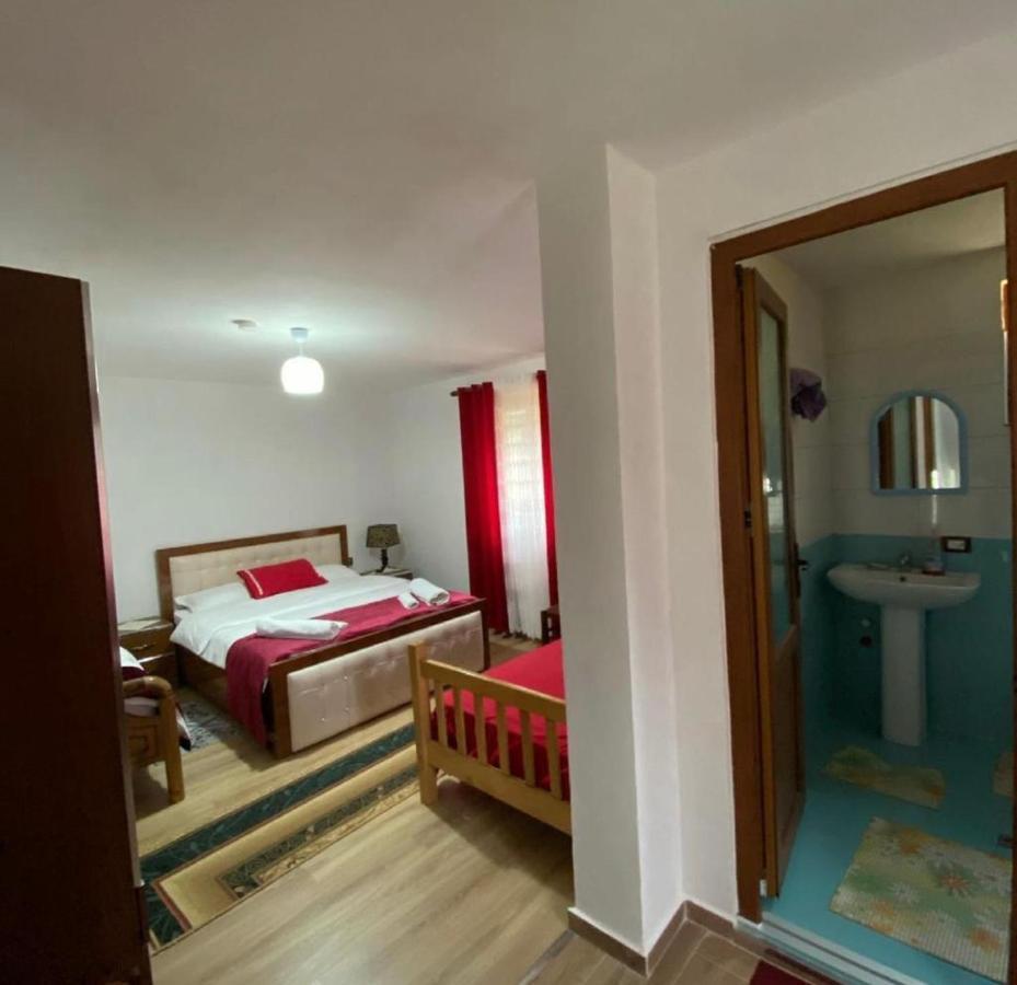 Guesthouse Mehmeti ヴァルボナ エクステリア 写真