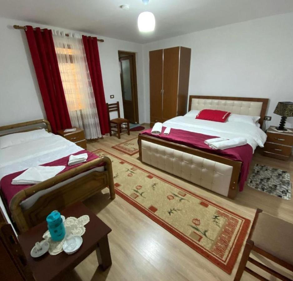 Guesthouse Mehmeti ヴァルボナ エクステリア 写真