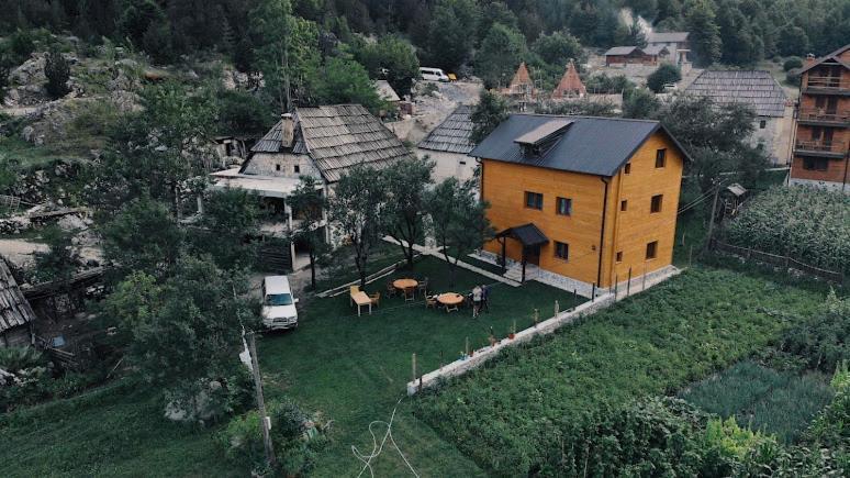 Guesthouse Mehmeti ヴァルボナ エクステリア 写真